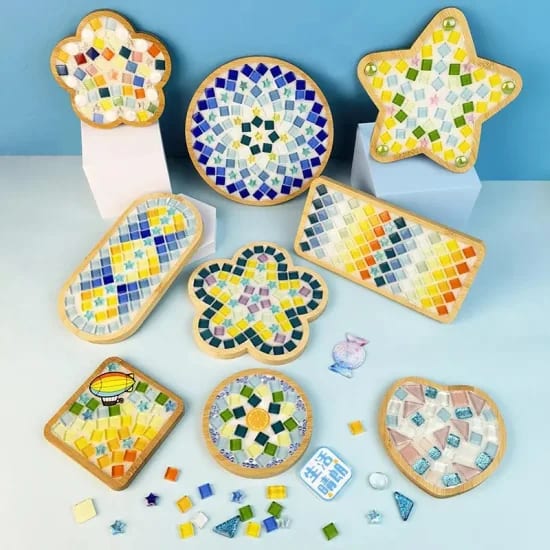 2023 Best Selling Eco-Friendly Material Package Supplies Mixed Colored Glass Mosaic Tiles Mosaic Kit with Wooden DIY Crafts Coaster