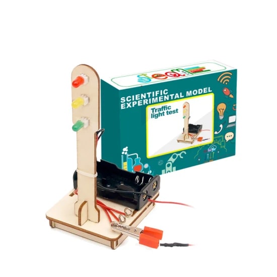 Stem Wooden Assembled Traffic Lights Children′s Puzzle Toys DIY Stem Educational School Experiment Model Kits Jouet for Shopfiy